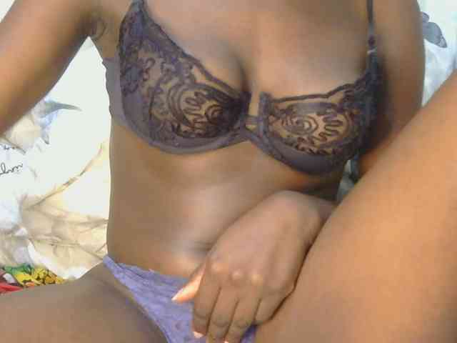 Prettyalice2 webcam