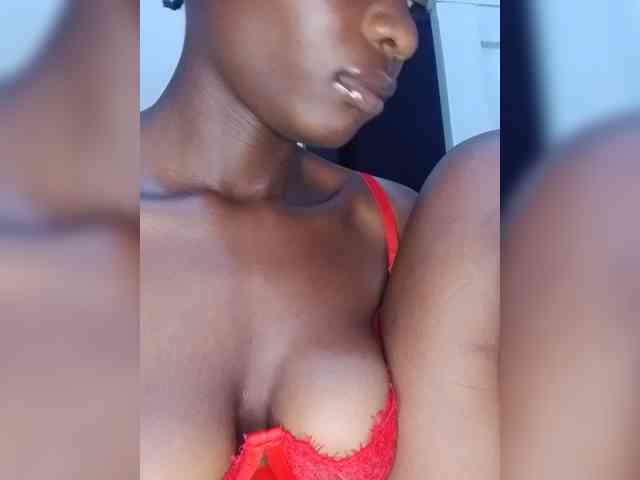 Prettyalice2 webcam