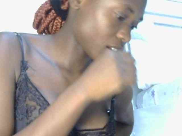 Prettyalice2 webcam
