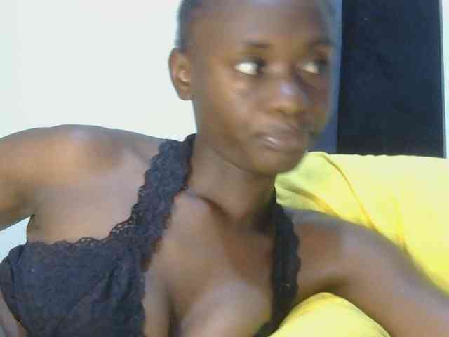 Prettyalice2 webcam