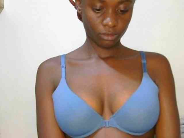 Prettyalice2 webcam