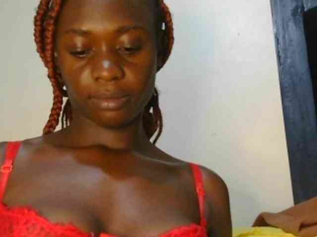 Prettyalice2 webcam