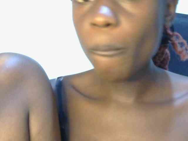 Prettyalice2 webcam