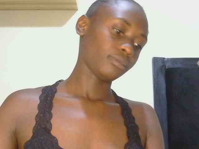 Prettyalice2 webcam