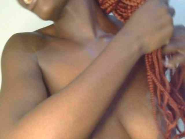 Prettyalice2 webcam