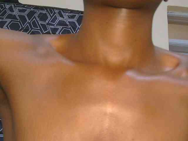 Prettyalice2 webcam