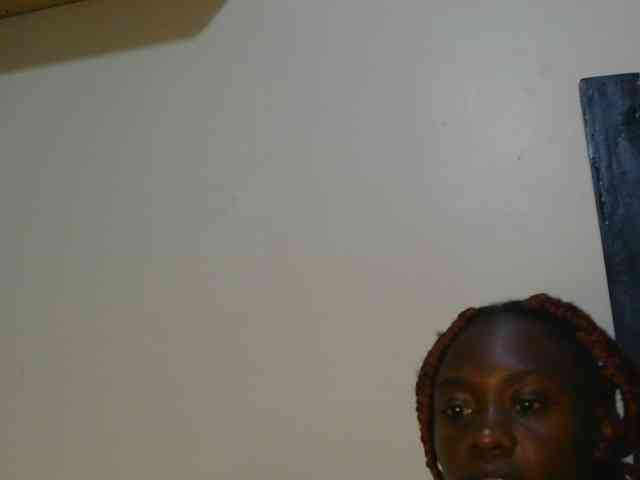Prettyalice2 webcam