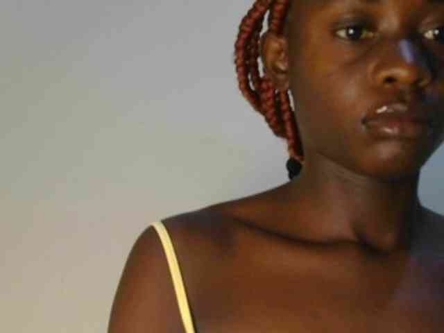 Prettyalice2 webcam