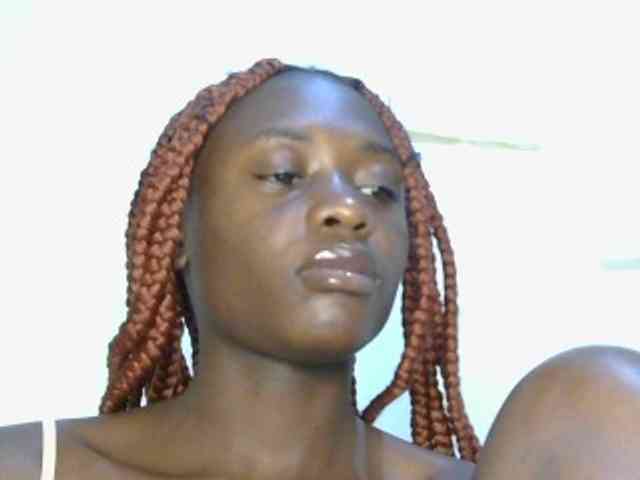 Prettyalice2 webcam