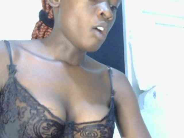 Prettyalice2 webcam