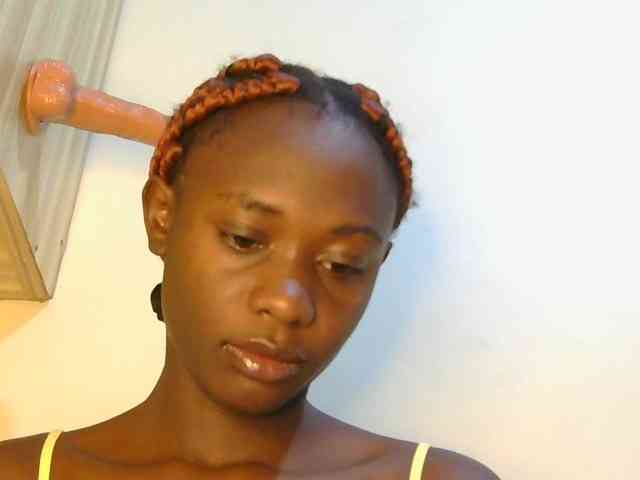 Prettyalice2 webcam