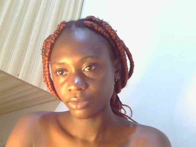 Prettyalice2 webcam