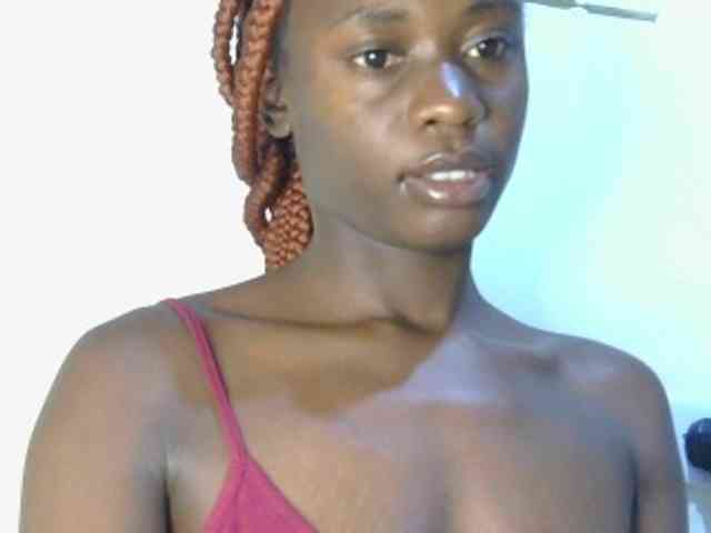 Prettyalice2 webcam