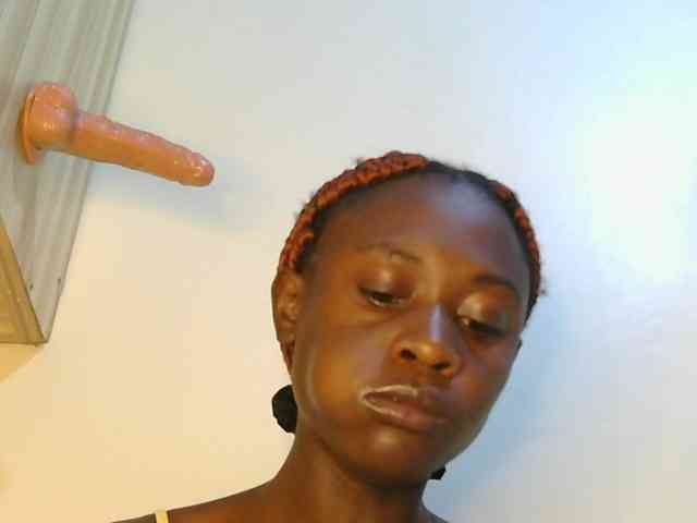 Prettyalice2 webcam