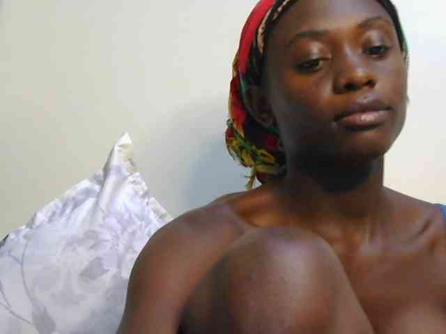 Prettyalice2 webcam