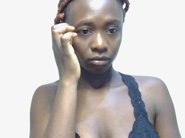 Prettyalice2 webcam