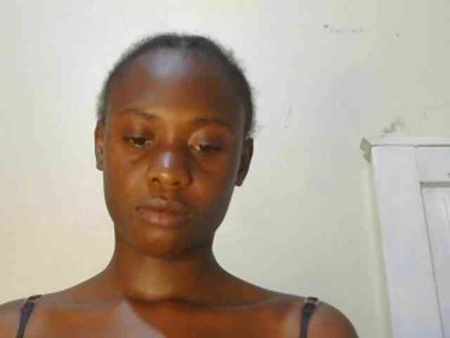 Prettyalice2 webcam