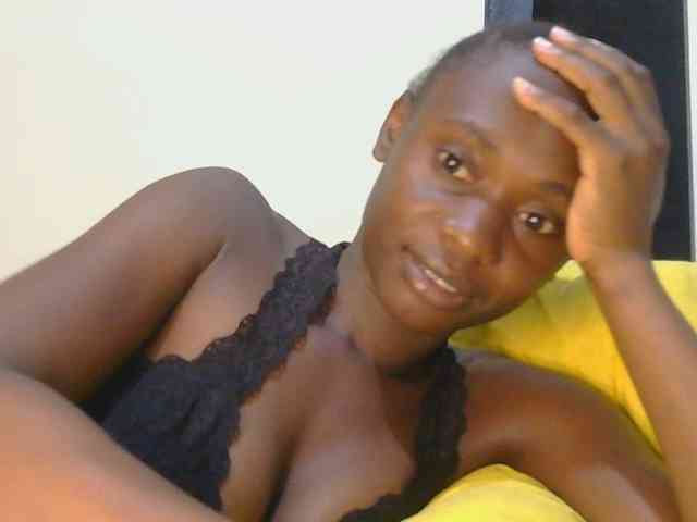 Prettyalice2 webcam