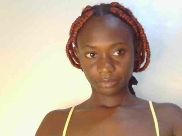 Prettyalice2 webcam