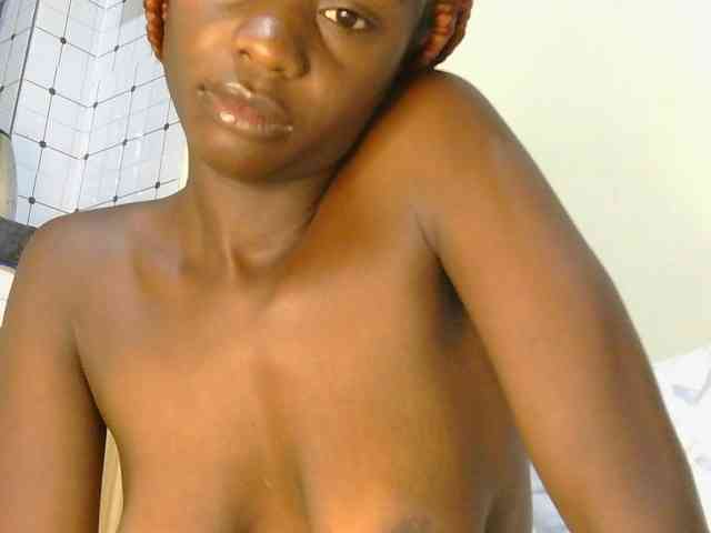 Prettyalice2 webcam