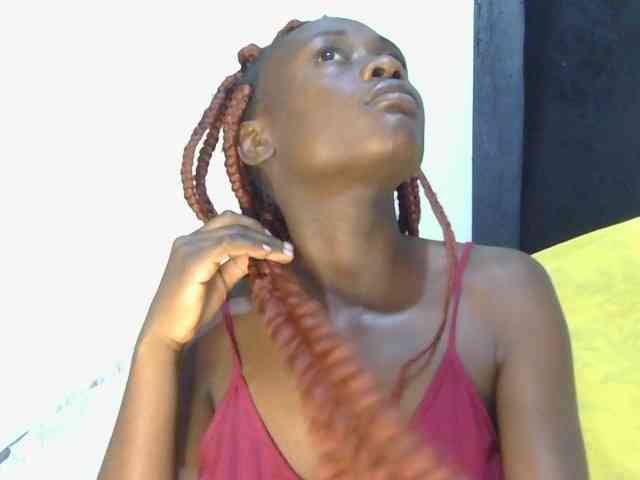 Prettyalice2 webcam