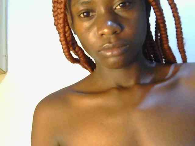 Prettyalice2 webcam