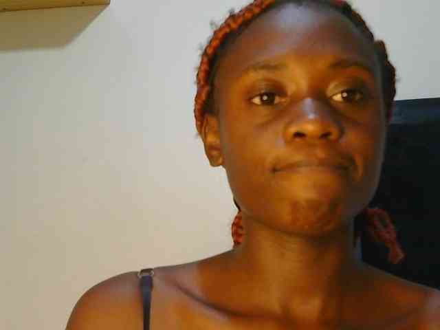 Prettyalice2 webcam