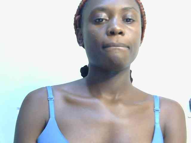 Prettyalice2 webcam