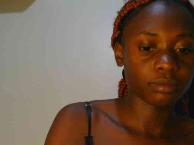 Prettyalice2 webcam