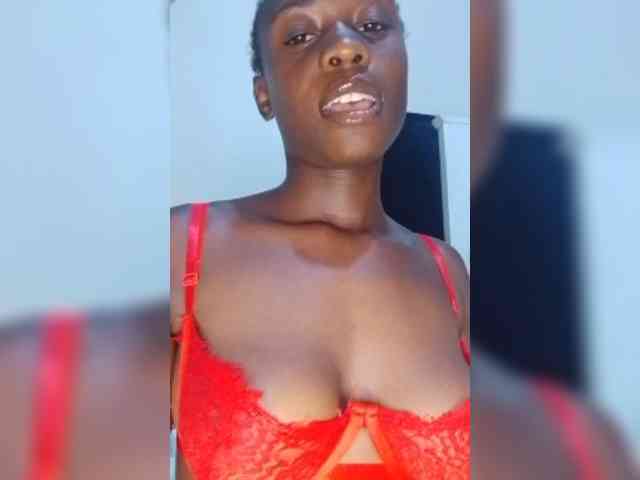 Prettyalice2 webcam