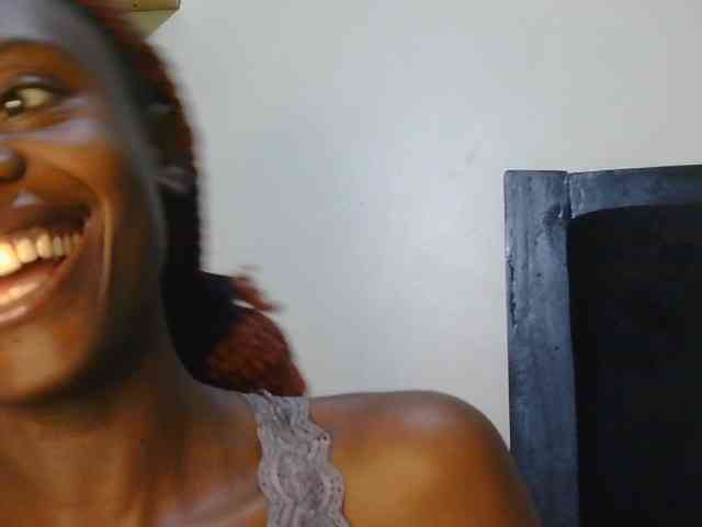 Prettyalice2 webcam