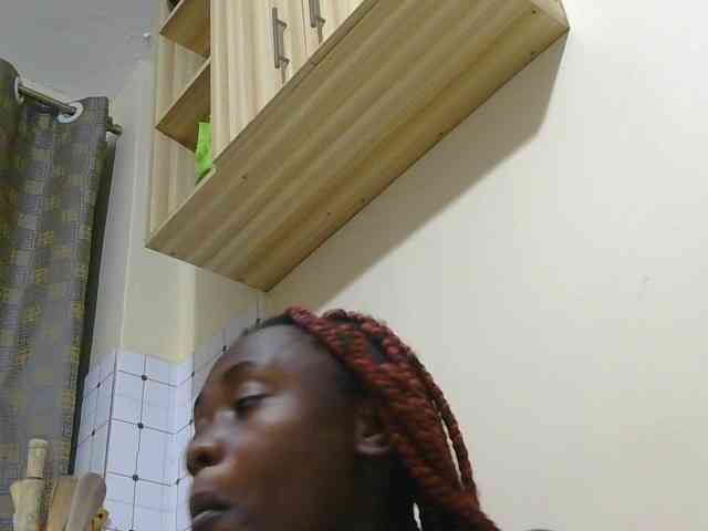 Prettyalice2 webcam