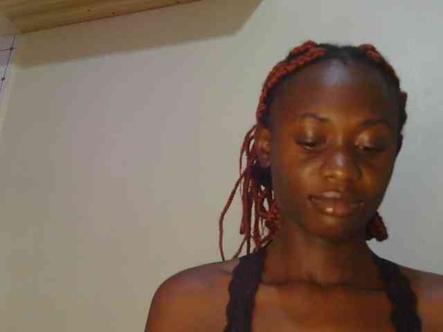 Prettyalice2 webcam