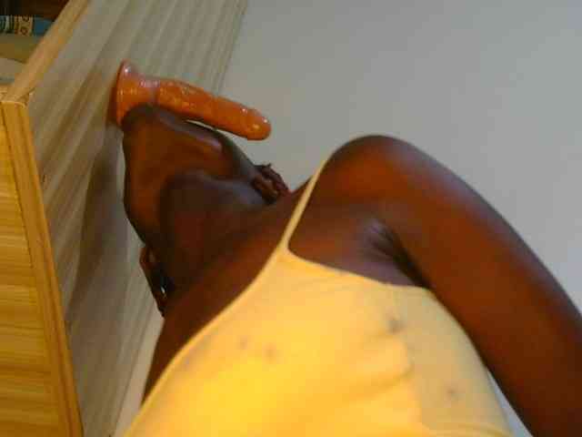 Prettyalice2 webcam