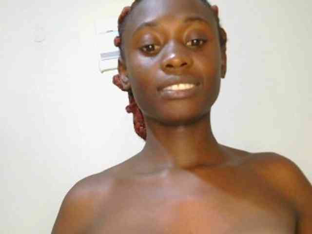 Prettyalice2 webcam