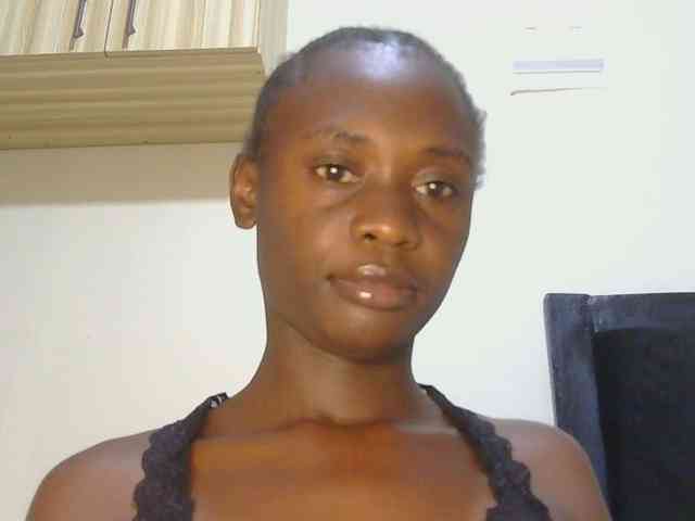 Prettyalice2 webcam