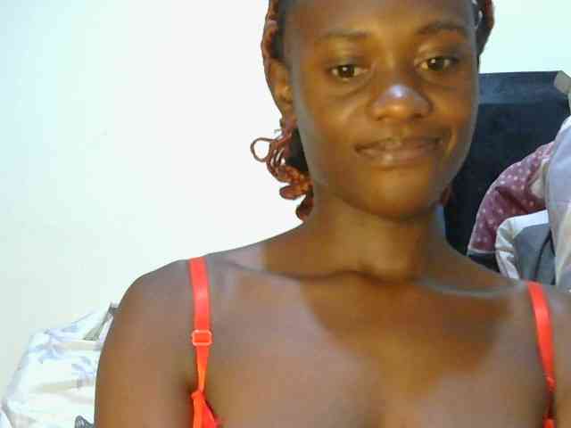 Prettyalice2 webcam