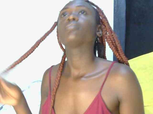 Prettyalice2 webcam