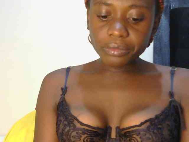 Prettyalice2 webcam