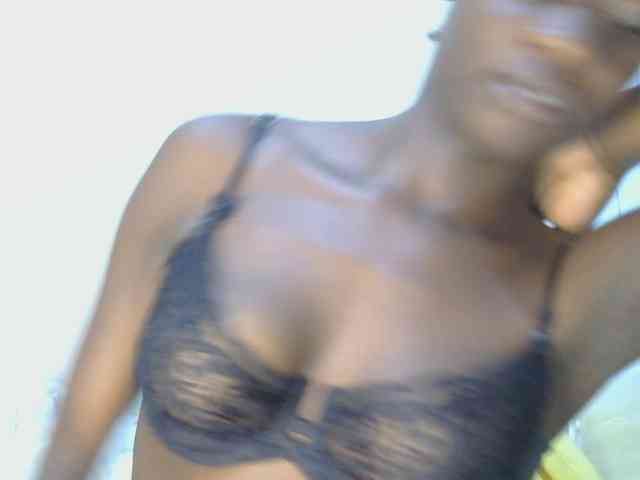 Prettyalice2 webcam