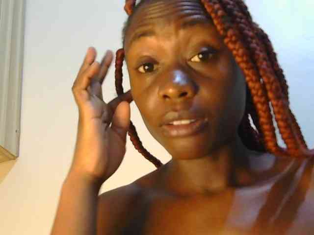 Prettyalice2 webcam