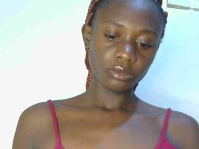 Prettyalice2 webcam