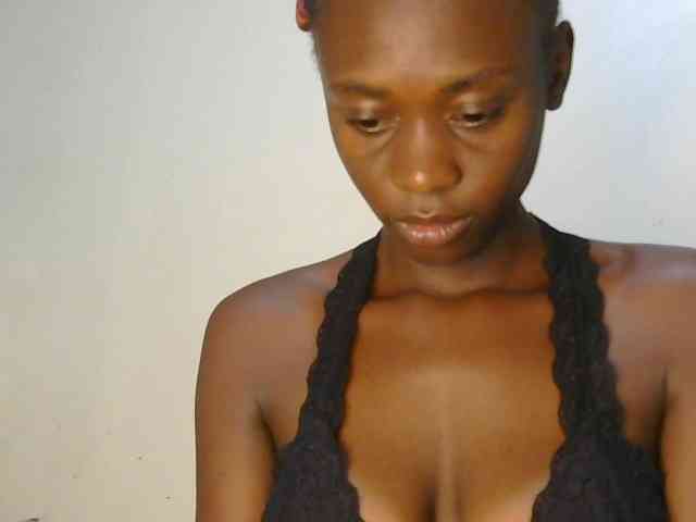 Prettyalice2 webcam