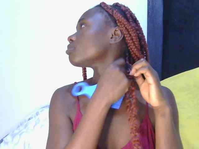 Prettyalice2 webcam