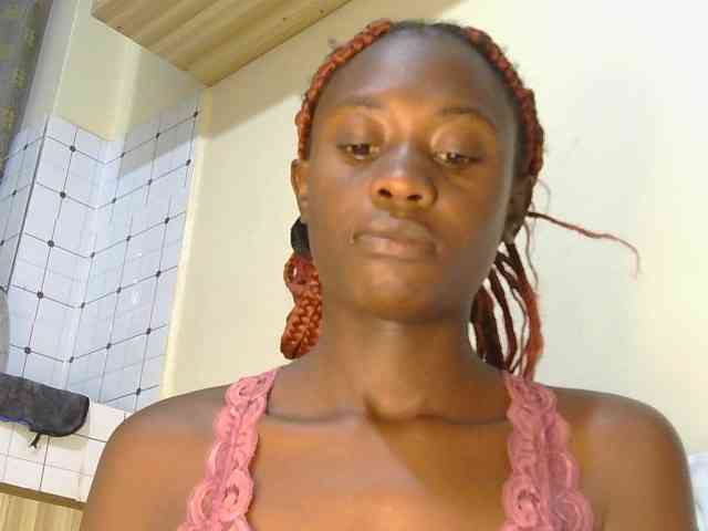 Prettyalice2 webcam