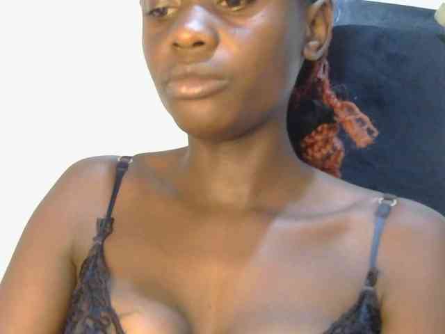 Prettyalice2 webcam