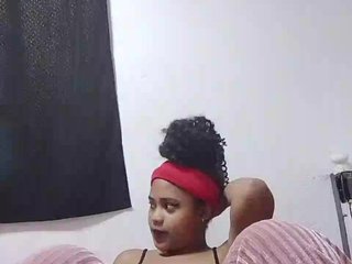 BabyGirl26's Live Webcam