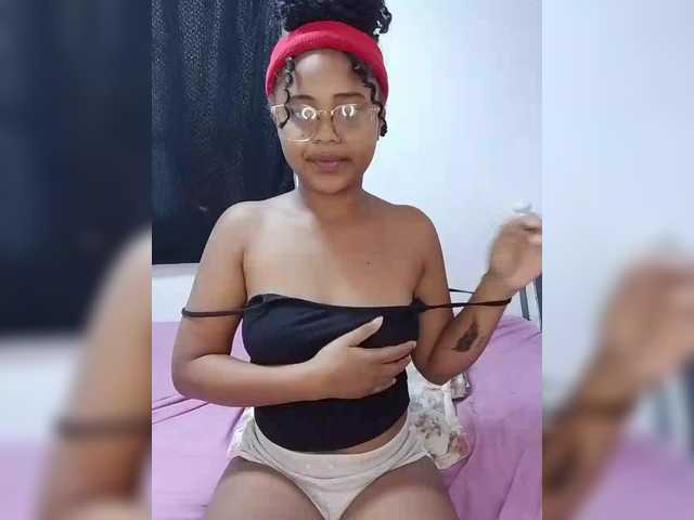 BabyGirl26 live cam on BongaCams