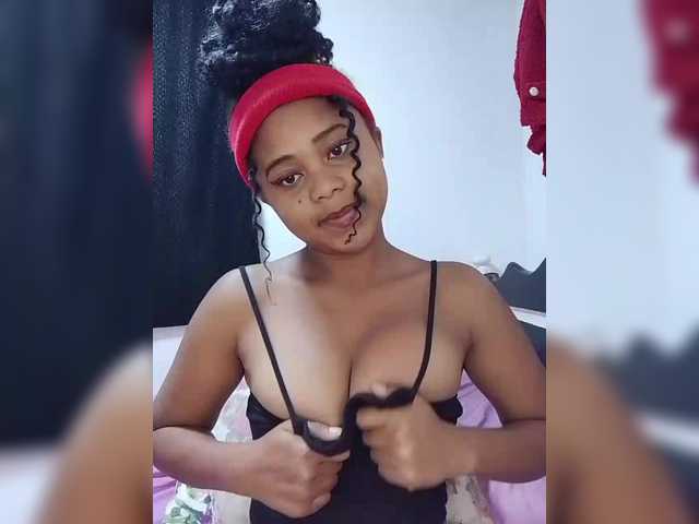 BabyGirl26 live cam on BongaCams