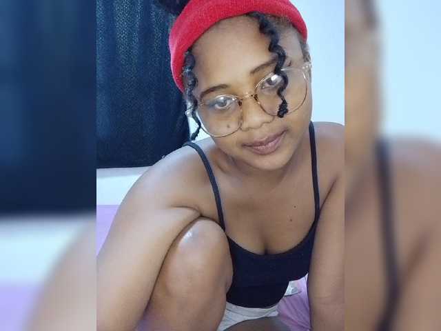 BabyGirl26 live cam on BongaCams